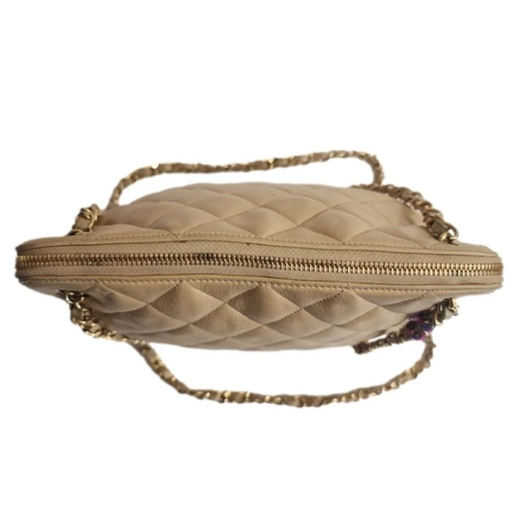 Authentic cream beige CHANEL matelasse quilted double chain shoulder bag - Picture 6 of 11